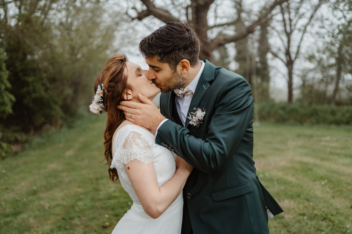 Mariage_MarieBenjamin_Couple_JustineGuillemettePhotographie-33-scaled