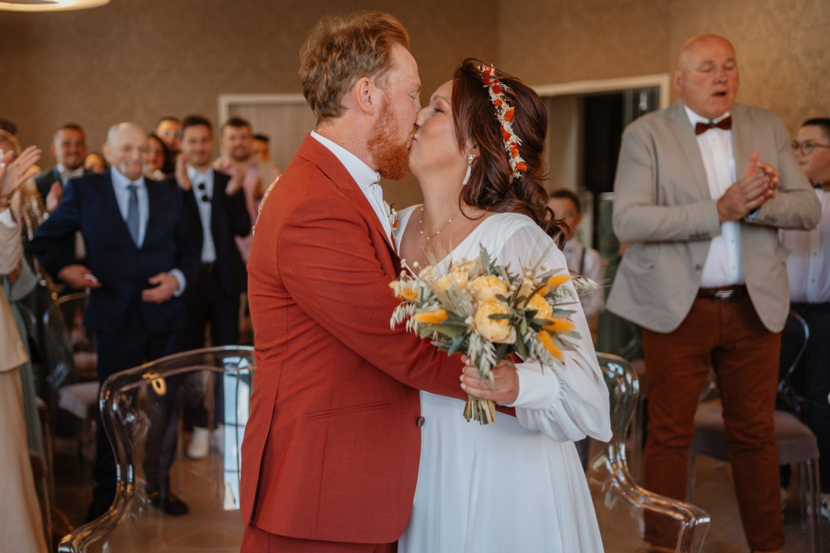 Mariage_AnaisMaxime_mairie_JustineGuillemettePhotographie-12-scaled