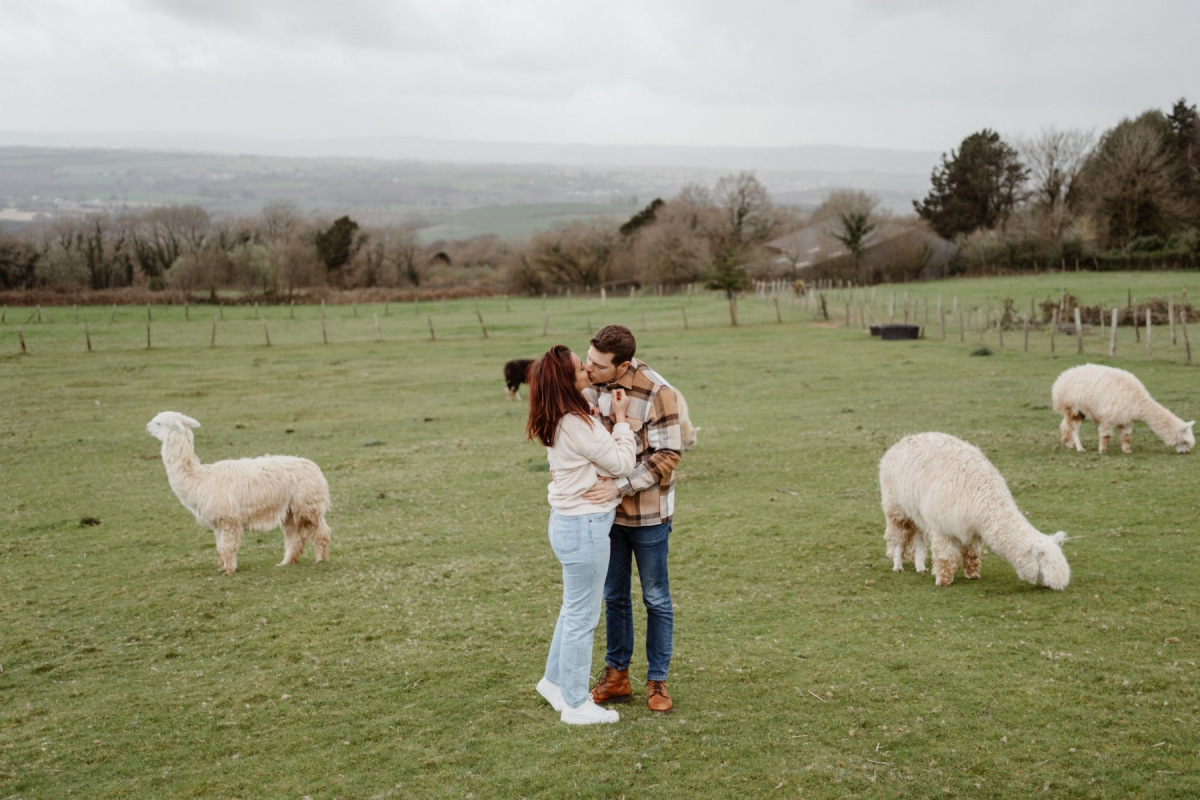 Couple_JulietteViven_JustineGuillemettePhotographie-110-scaled